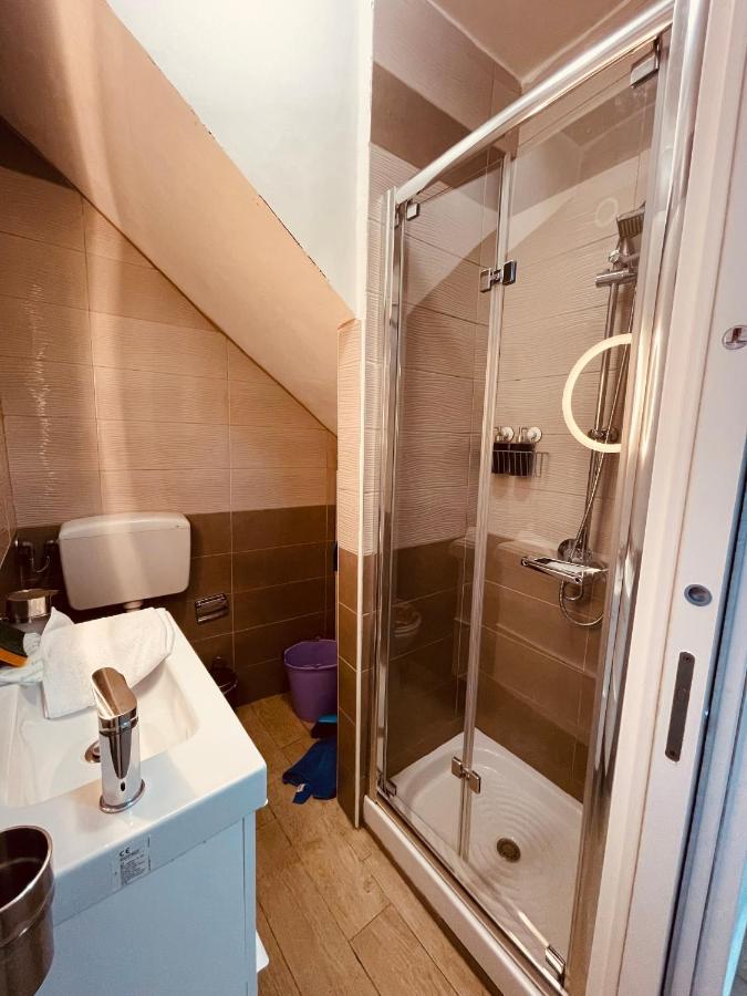 Sabry House Leilighet Napoli Eksteriør bilde